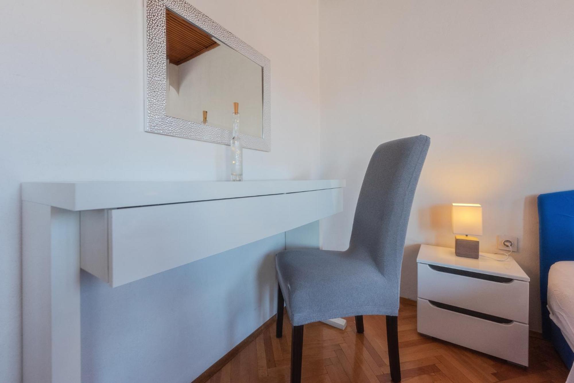 Perica Apartment And Perica Room With Separate Entrance Zadar Eksteriør billede