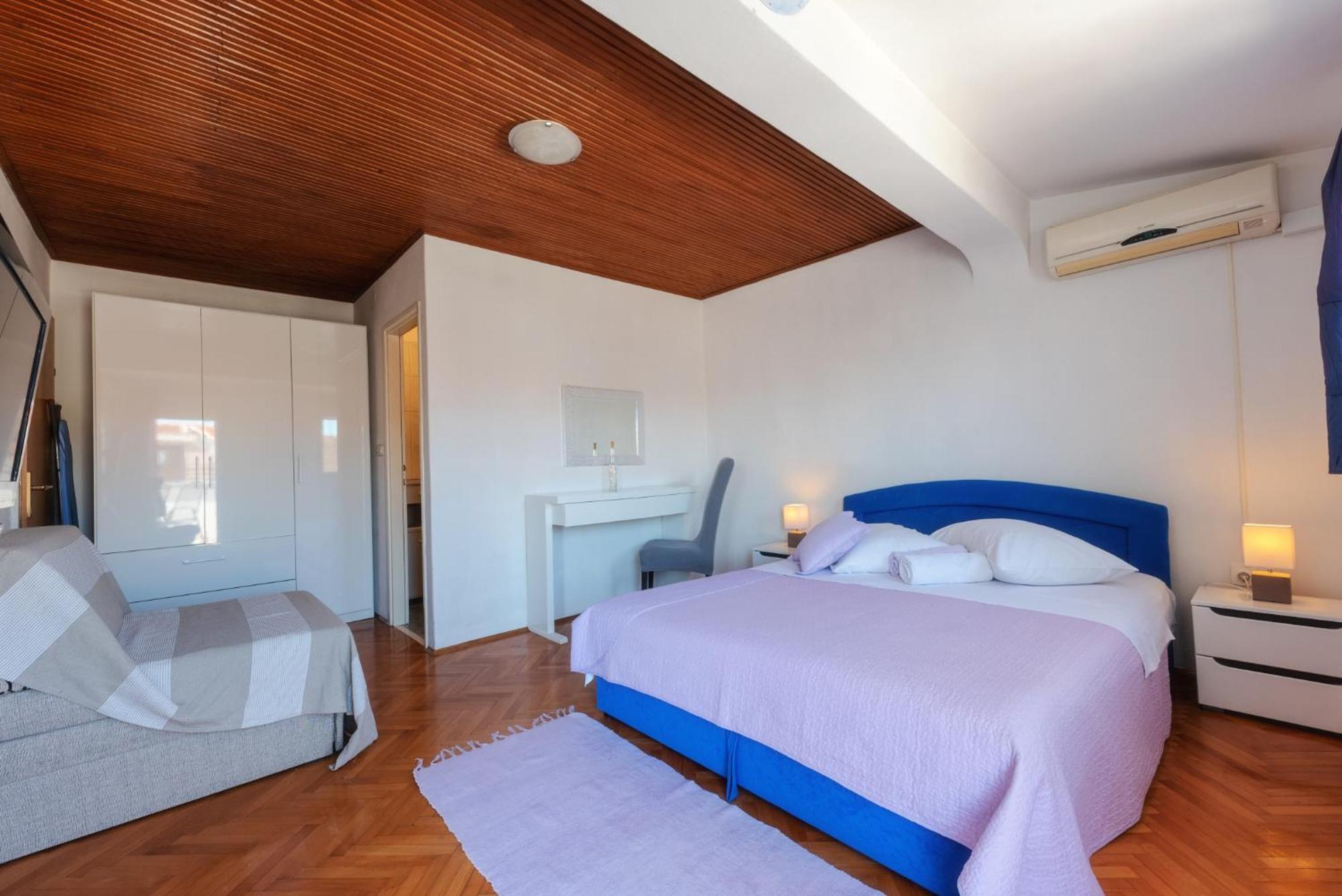 Perica Apartment And Perica Room With Separate Entrance Zadar Eksteriør billede